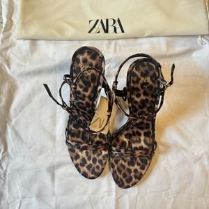 Zara Women's Leopard Print Sandals
